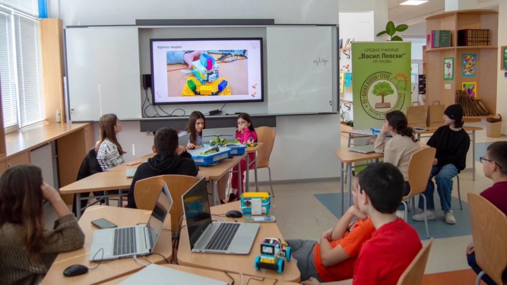 Дигитални науки и зелени технологии: Как платформата „Буки.bg“ подкрепя българските училища