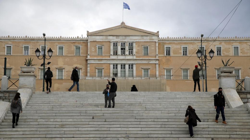 Гърция започва масово тестване за COVID-19