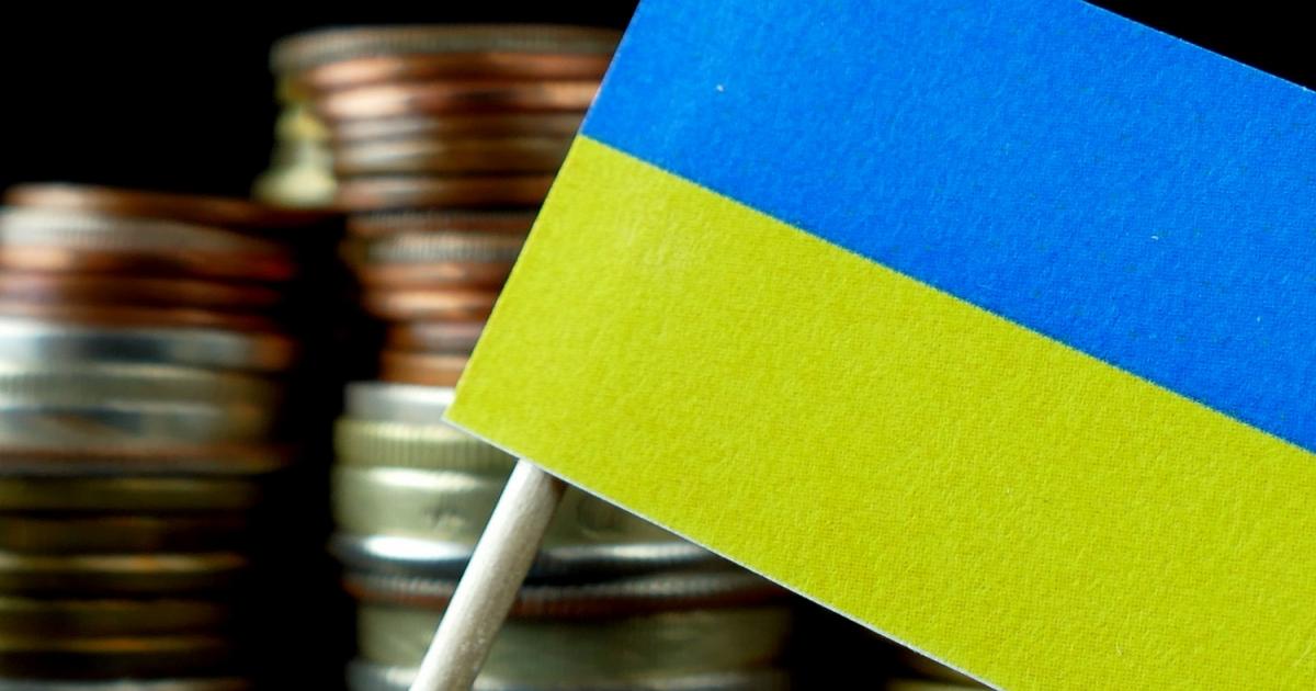 Украинската икономика се е свила с 30% през първите три