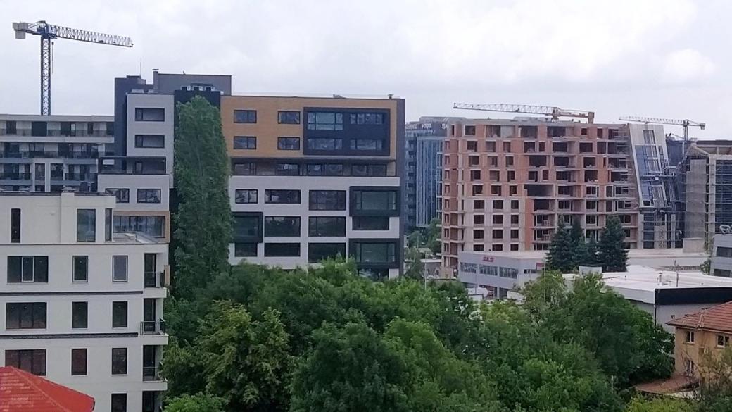 Седмични новини: Нови висини за жилищното кредитиране; Частният влак на „Пимк“ София-Бургас