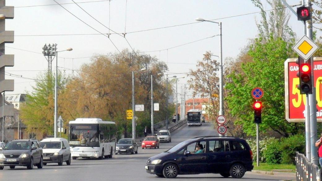 НКЖИ започва реконструкцията на Бетонния мост в Пловдив