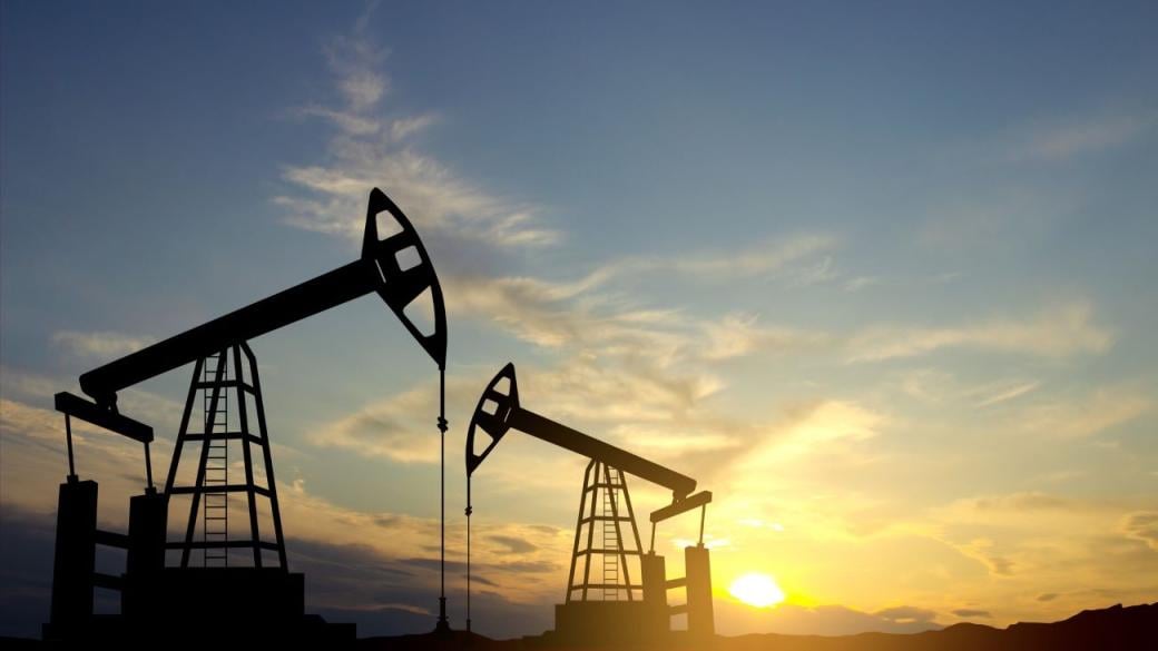 Петролът расте на фона на силното търсене в САЩ