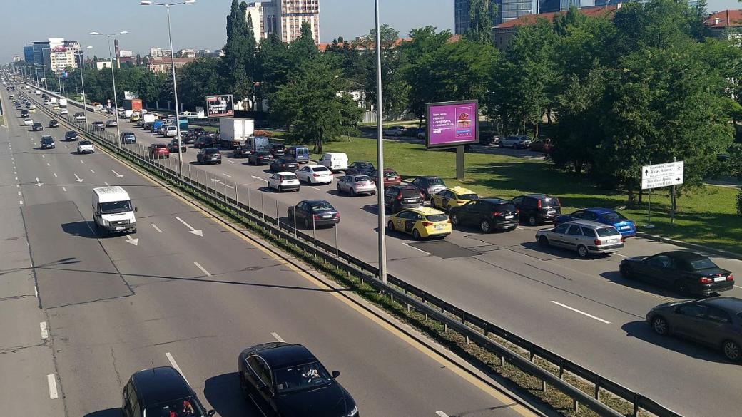 Предложение: Законът за движение по пътищата да се раздели на две