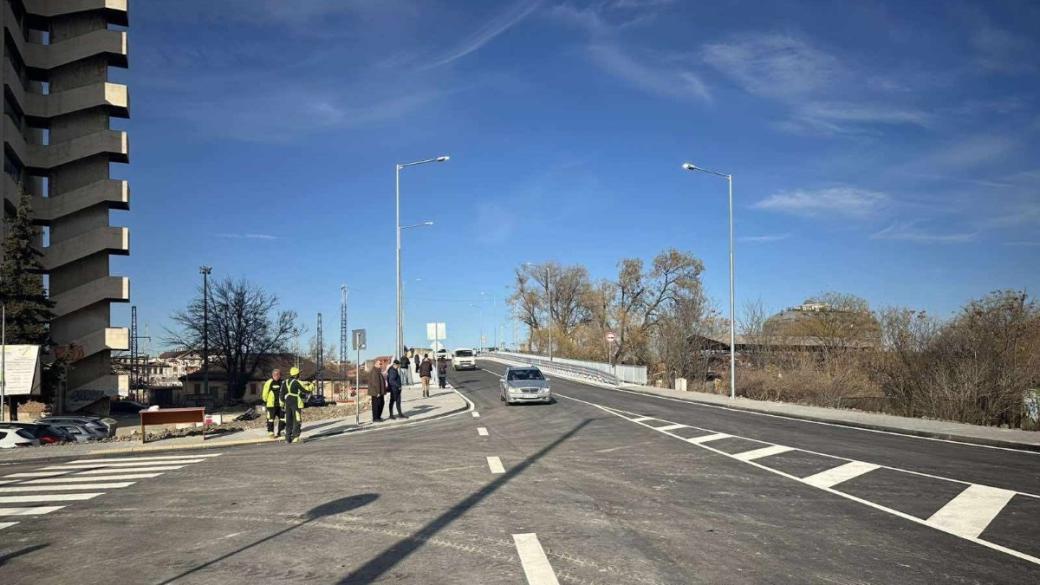 Бетонният мост в Пловдив е отворен за движение