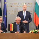 „Отвъд времето и пространството“: България подписа с „Райнметал“ за завод за барут и боеприпаси